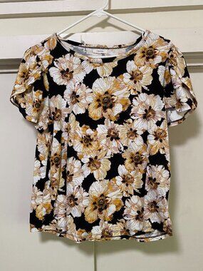 Maurices, short, fold over sleeves, tunic w/flowers, size L